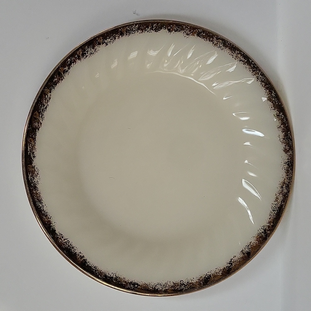 Fire King Swirl Pattern Salad Plates Oven Ware Rare Gold Rim